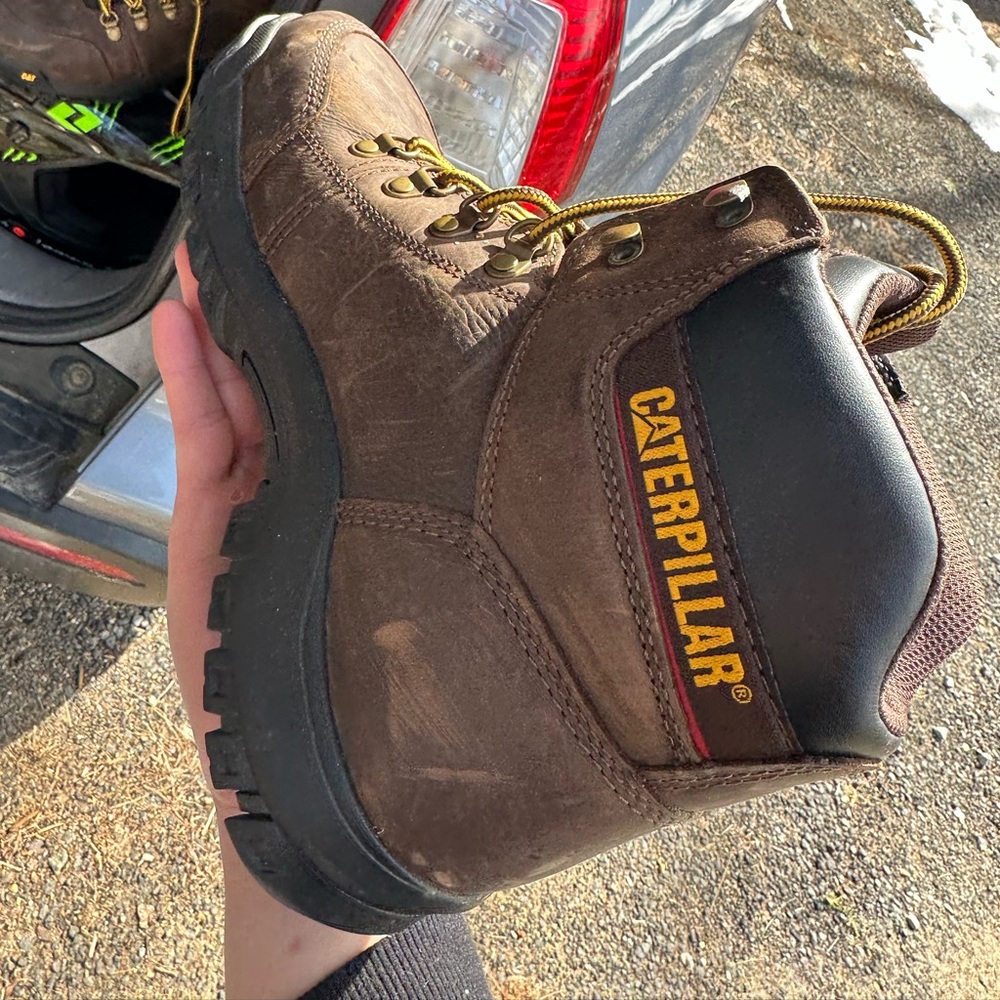 Selling a size 11 pair of CAT boots, condition is brand new never worn